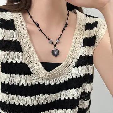 Heart Pendant Choker Black