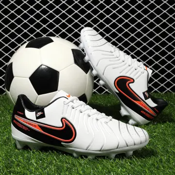 Football spike best sale shoes price