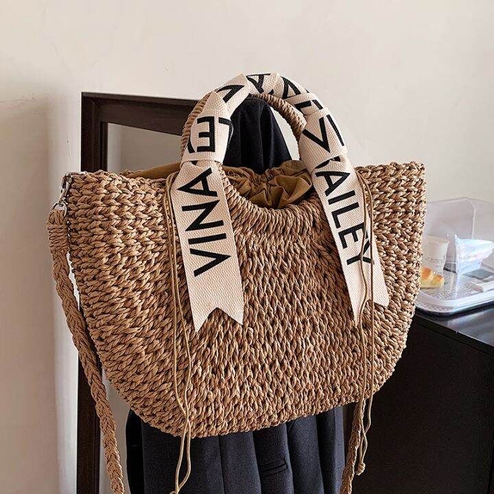 cod-bag-female-niche-2022-new-one-shoulder-messenger-all-match-autumn-and-winter-beach-portable-vegetable-basket