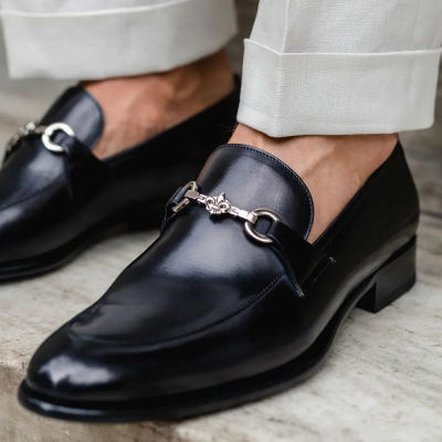 รองเท้าไม่มีส้นสีดำสำหรับผู้ชายโลหะตกแต่งระบายอากาศธุรกิจผู้ชายแต่งตัวรองเท้าจัดส่งฟรี Z Apatos เด Vestir Hombre ผู้ชายรองเท้า