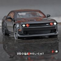 1:32ดอดจ์ชาลเลนเจอร์ Hellcat Redeye โมเดลรถยนต์กล้ามเนื้อโลหะผสมเสียงและแสงของเล่นเด็กของสะสมของขวัญวันเกิด