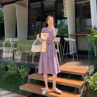 เสื้อผ้าแฟชั่นสำหรับสุภาพสตรี Super sweet spring fairy can salt can French gentle wind dating show thin purple dress skirt female lace-up covered belly