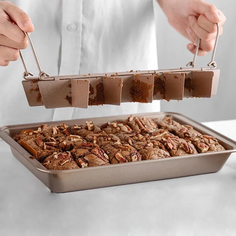SUJUDE Non Stick Brownie Pan with Dividers, High Carbon Steel Baking Pan,  Makes 18 Pre-cut Brownies All at Once
