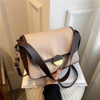 [COD] square bag 2022 spring new Korean style fashion retro simple contrast foreign armpit shoulder Messenger