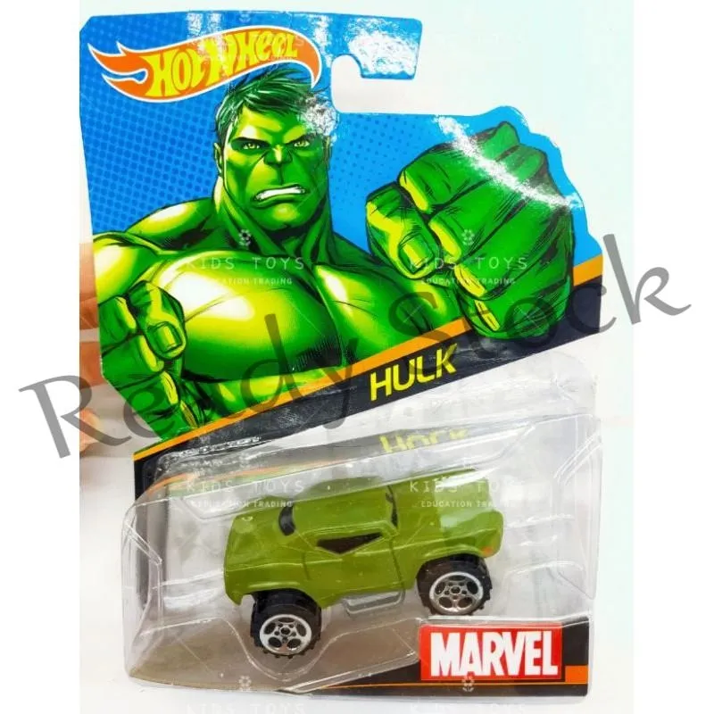 Hot Wheels Monster Trucks Hulk 1/64 Scale with Crushable Car