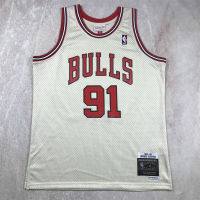 Hot Press เสื้อกีฬาของแท้ผู้ชาย Chicago Bulls เดนนิสร็อดแมน &amp; Scottie Pippen 1995-96 Mitchell Hardwood CLASSIC Jersey-สีเบจ