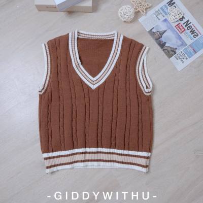 เสื้อกั๊กไหมพรม หญิงใส่ได้ ผู้ชายใส่ก็ได้ ผ้าไหมพรมนุ่ม ใส่สบาย **Giddywithu