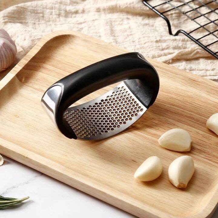 2022new-kitchen-manual-garlic-press-stainless-steel-garlic-press-vegetable-household-gadget-accessories