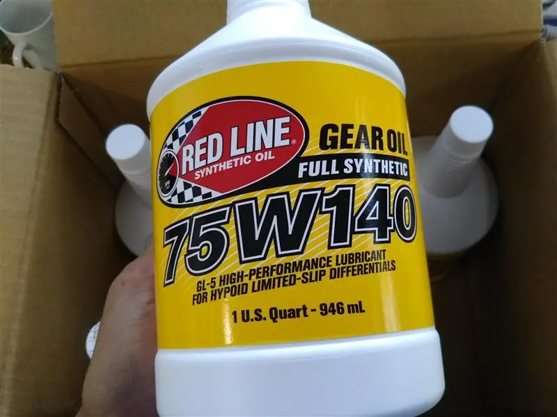 น้ำมันเฟืองท้าย Red Line 75W140 GL5 Red Line High Performance Gear Oil ขวด 1 quart As the