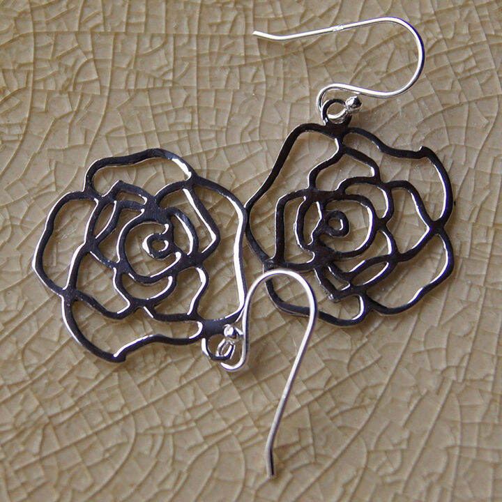 thai-design-earrings-flower-925-sterling-silver-ลวดลายไทย-น่ารักทำจากมึอลวดลายไทยตำหูเงินสเตอรลิงซิลเวอรสวยของฝากที่มีคุณค่า