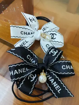 The Fashion World  COCO JENNIE VÀ ĐẲNG CẤP NÂNG TẦM NHỮNG MÓN ĐỒ VÔ GIÁ  TRỊ Cách đây một năm Jennie Kim là người tiên phong sử dụng Chanel ribbon  hay