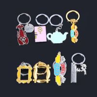 TV Friends Keychains Pin Central Perk Coffee Time Monica Door Frame Lobster Key Chain For Girl Men Best Keyring Jewelry Gift