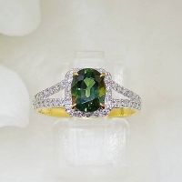 [พร้อมส่ง]แหวนเขียวส่องบางกะจะ ทอง 90 % Green Sapphire Ring