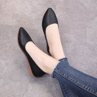 Ready Stock Runtip Plus Size Women Casual Slip-on Shoes Lightweight Flat Shoes Woman Shoes