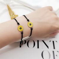 Wus 2022 New Alloy Sunflower Sunflower Daisy Bracelet Wax Wire Woven Friendship Card Bracelet Wireless Earbuds Accessories