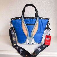 Lesportsac 2023 ใหม่ Bugs Bunny แบรนด์ร่วมเทรนด์แฟชั่นพิมพ์กระเป๋าถือเบา4049