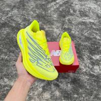 ?NEW BALANCE FuelCell SuperComp Elite v3รองเท้าวิ่งผู้ชาย ของใหม่100% พร้อมกล่อง ป้ายครบไซส์ สินค้าถ่ายจากงานจริง ใส่ได้ทั้งชายและหญิง ใส่สบาย พร้อมส่ง