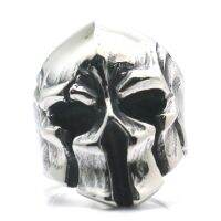 {BUSA Fashion Accessories} ขนาด7ถึงขนาด15 316L บุรุษสเตนเลสสตีล Cool Evil Demon Skull Knight Helmet Classic Ring