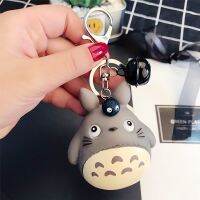 [HOT HUIQKKJKUIO 556] น่ารักอะนิเมะเพื่อนบ้านของฉัน Totoro พวงกุญแจพวงกุญแจขนผู้ชายหรือผู้หญิงพวงกุญแจ P Ompom พวงกุญแจแหวนผู้หญิงเล็กๆน้อยๆกระเป๋ารถจี้