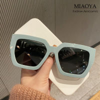 MIAOYA Fashion Jewelry Shop แว่นตากันแดดทรงสี่เหลี่ยมสีอินเทรนด์สำหรับสุภาพสตรี อุปกรณ์ป้องกันรังสียูวีสำหรับคู่รัก ของขวัญวันเกิดที่สวยหรู