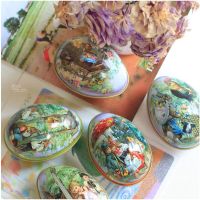 8Pcs/Lot Small Easter Holiday Tin Box 6.2x4.3x5cm Egg Shape Candy Box Rabbit Storage Case Chocolate Collect Case Storage Boxes