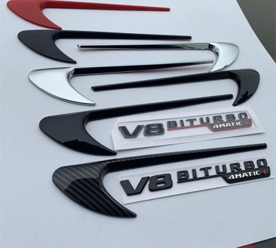 2Pcs Vent Fender Trim สัญลักษณ์ใบมีดโลโก้ V8 BITURBO 4MATIC + สำหรับ Mercedes Benz AMG V8 C200 C300 E300 E400 W213รถสติกเกอร์