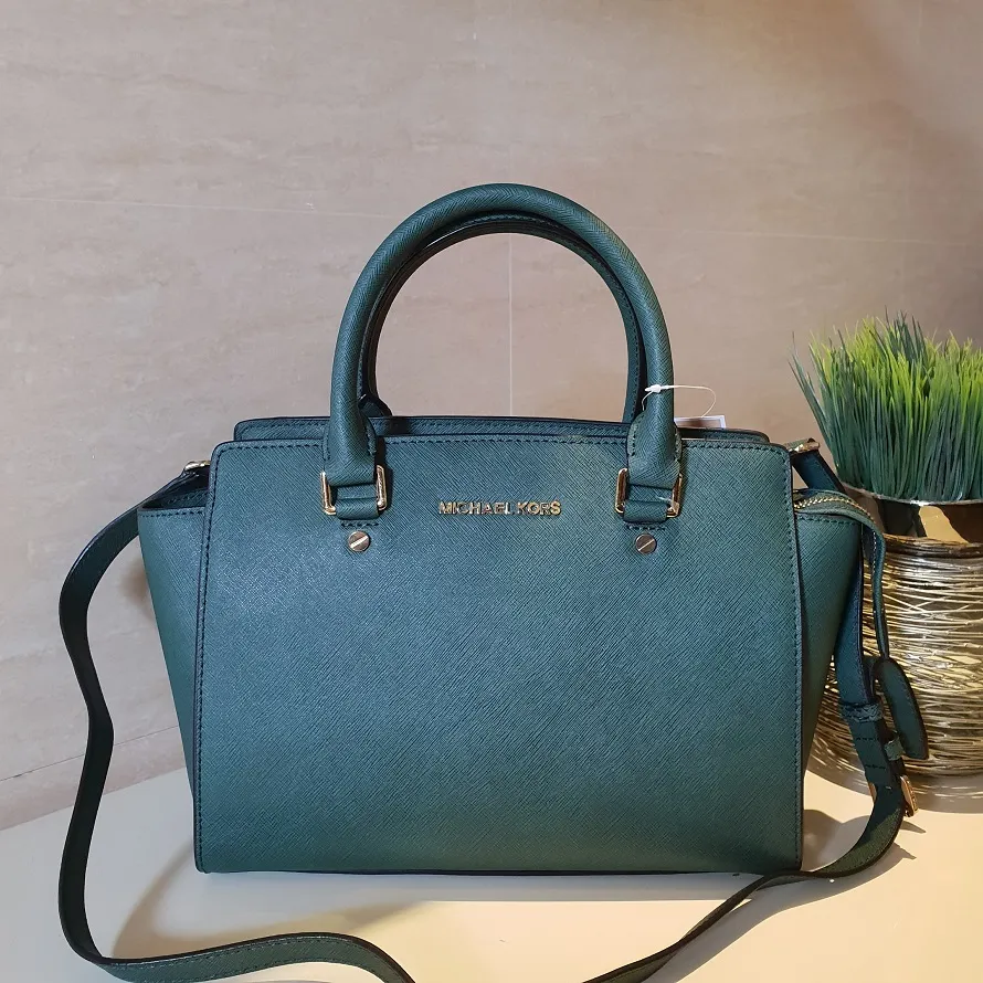 Michael Kors Selma Satchel Bag Saffiano Leather Navy Blue Medium Handbag:  : Fashion