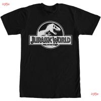 2023 Jurassic Park Simple  T-Shirt เสื้อยืดพิมพ์ลาย ย้อนยุค โลกจูราสสิ เสื้อยืดผู้ชายและผู้หญิง  QOR8