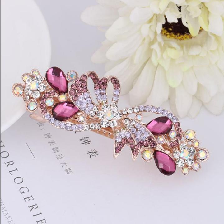 elegant-hair-accessory-with-jeweled-details-sparkling-headpiece-with-ornate-gemstone-arrangement-hair-adornment-with-embedded-gemstones-exquisite-hair-accessory-with-intricate-embellishments-glamorous