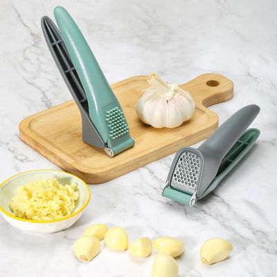 【CC】✆  Garlic Press Grater Multi-functional Masher Manual Ginger Crusher Convenient Ingredients Gadgets Supplies