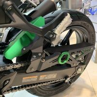 สำหรับ Kawasaki Ninja400 Ninja-250 Z400นินจา400/250 2018 2019 2020 2021 2022โซ่ป้องกันด้านหลังมอเตอร์ไซค์ฝาครอบป้องกัน