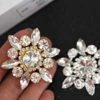 Flower Shape crystal Sew On Rhinestone With Claw Setting Gold Back Fancy Stone Rhinestone applique Buttons For Wedding Dress