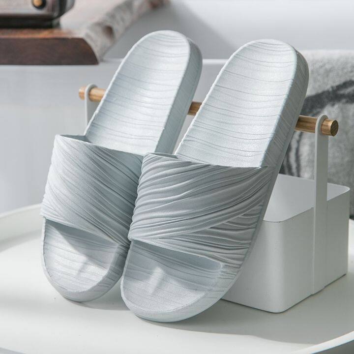 home-story-home-couple-sandals-women-men-occupy-the-indoor-bathroom-spot-undertakes-to-soft-bottom-sandals-in-the-summer