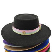 【YF】 Wide Brim Flat Top Fedoras Hats For Women Men Solid Color Imitation Woolen Jazz Cap Accessories Elegant British Ladies