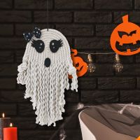 Halloween Garland with Ghost Hanging . Decoration for Halloween Party Crafts for Kids