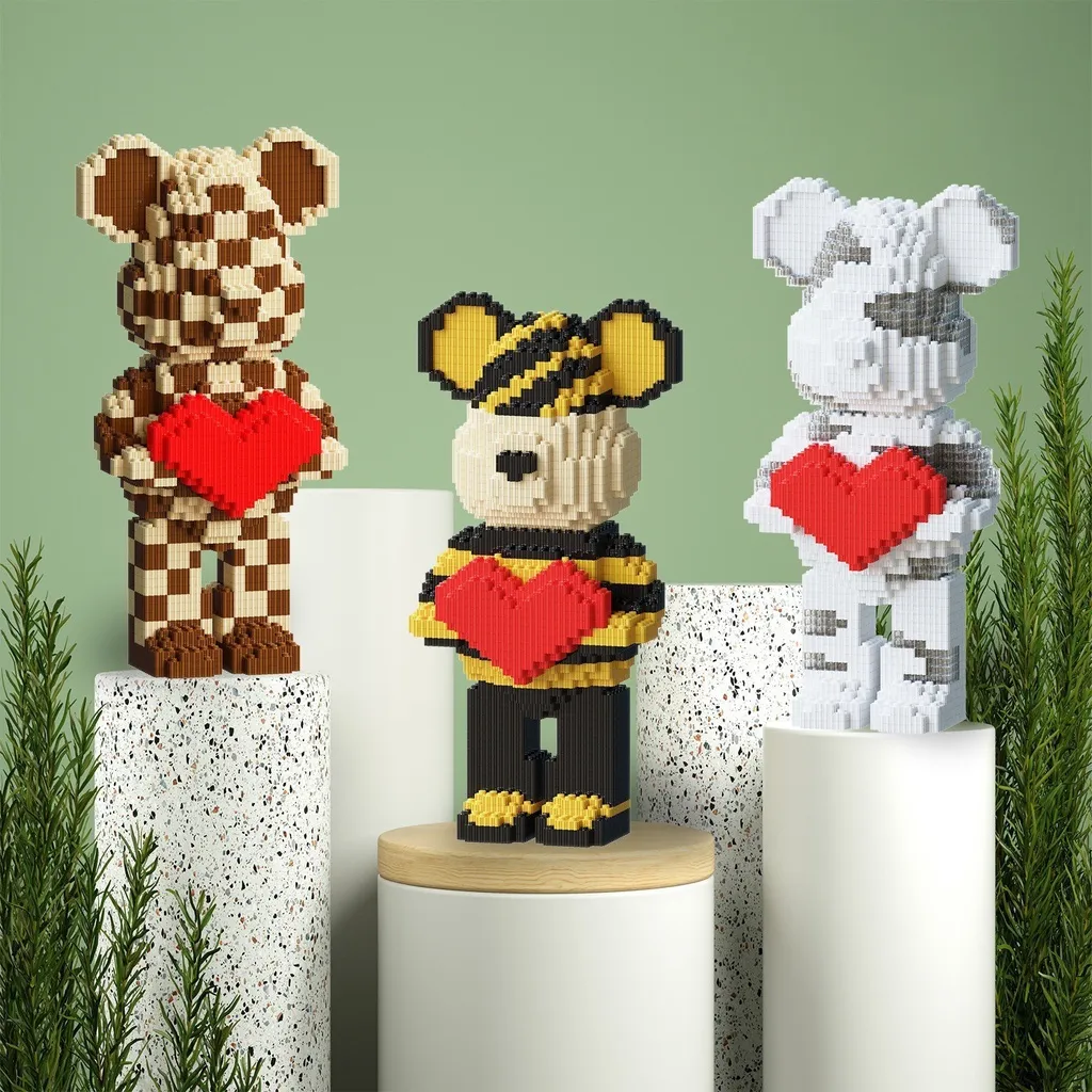 Mô Hình Lego Bearbrick 35cm Cầm Hoa, Gấu Kaws 36cm Khổng Lồ Đồ ...