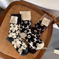 {Sock Shop} ถุงเท้าดอกฝ้ายครึ่งน่องทำด้วยผ้าขนสัตว์สไตล์เกาหลีฤดูใบไม้ร่วงและฤดูหนาวสไตล์เดียวกันถุงเท้าย้อนยุคถุงน่องยาวปานกลางของผู้หญิง