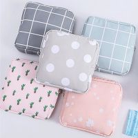 【LZ】۩  Moda meninas pequeno saco de cosméticos viagem mini saco de armazenamento de guardanapo sanitário moeda cartão de dinheiro batom organizador bolsa carteira