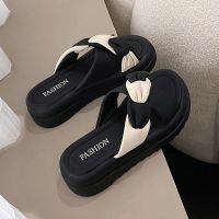 【July】 Slippers womens summer 2023 new casual sandals thick-soled fragrance style flip-flops all-match popular Roman