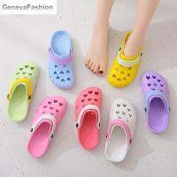 GENEVA ด้านล่างนุ่ม รองเท้าแตะ Crocs กลวงออก อีวีเอ รองเท้าแตะหัวมิกกี้ รองเท้าสำหรับเด็ก กันน้ำกันน้ำได้ ฤดูร้อนฤดูร้อนฤดูร้อน