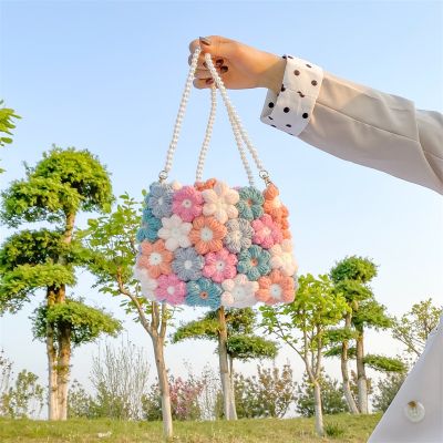 Hand woven woolen Crochet bag with puff flowers women 2020 new creative chrysanthemum messenger bag