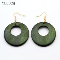 Big green color hoop wood earring hollow personality New design handmade Pendientes Mujer Hook Earrings Retro Fashion Women Bar  Wine Tools