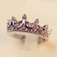 Vintage Crystal Drill Hollow Crown Shaped Queen Temperament Rings For Women Party Wedding Ring Jewelry 2023