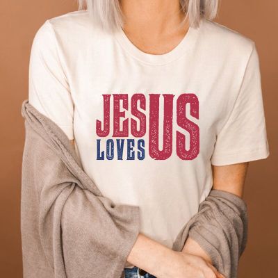เสื้อแฟชั่นคอกลมแขนลำลองขาสั้นพิมพ์ลาย Jesus Love Us Christian เสื้อยืด Pray Faith