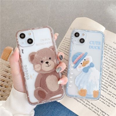 มีความคิดสร้างสรรค์ หมีน่ารัก เคสโทรศัพท์มือถือการ์ตูน เคสไอโฟน เคสซิลิโคนอ่อนนุ่ม โทรศัพท์เลนส์ป้องกันแขน iP สำหรับติด i เคสไอโฟน11