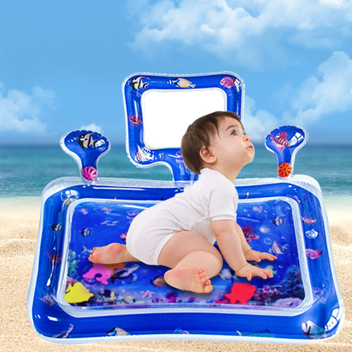 แผ่นเสื่อสำหรับเล่นในน้ำสำหรับเด็กทารกขนาด65ซม-แผ่นพรมของเล่นเล่นยิมพร้อมกระจกสำหรับเด็กเล่นเกมสระว่ายน้ำชายหาดในฤดูร้อน