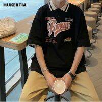 เสื้อยืดผู้ชาย HUKERTIA เสื้อหลวมอเมริกันเสื้อโปโลตัวอักษร