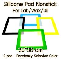 แพ็ค2! แผ่นซิลิโคน Silicone Pads Mat Nonstick Wax Oil Containers (20cm x 30cm)