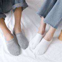 ถุงเท้าญี่ปุ่น 4คู่ ฟรีไซส์ เลือกสีได้ Muji Socks? มีซิลิโคนกันหลุด กันกัด ชาย/หญิง ใส่ได้