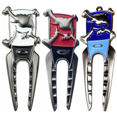 Skull Golf Divot Tool Anti-Scratch and Sturdy Skull Pattern Golf Pitch Repairer Divot Easy to Carry Golf Repair Accessories for Golf Lover value